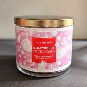 Bath and Body Works 3-wick candle - strawberry pound cake